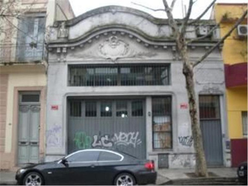 Imagen 1 de 6 de Edificio | Iriarte 1583