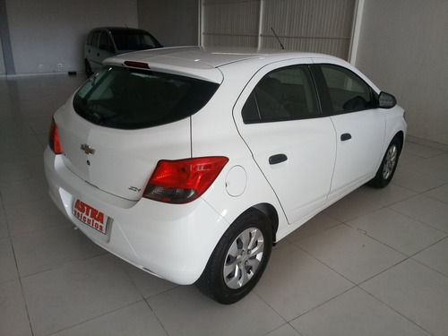 Imagem 3 de 9 de Chevrolet Onix 1.0 Joy 8v Flex 4p Manual 2019