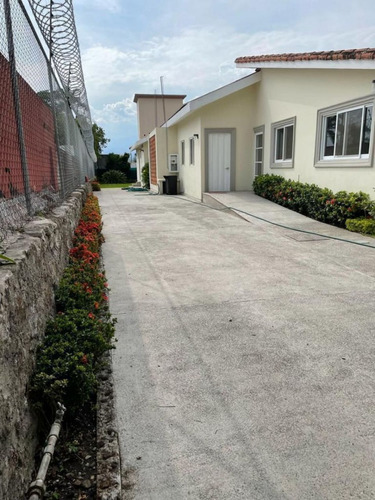 Residencia En Venta En Lomas De Cuernavaca En Paseo De La Reforma