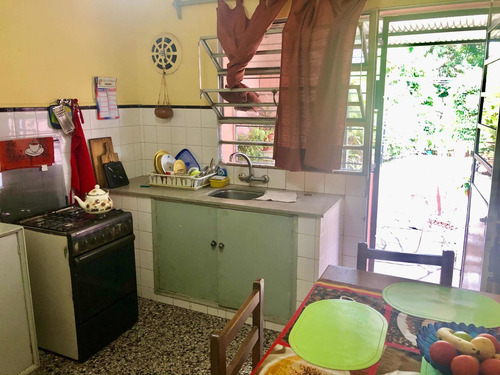 Venta Casa De 3 Dormitorios Sobre Avda. Salto.