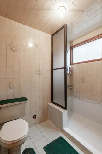 Casa En Venta En Provenza. Cod V8583