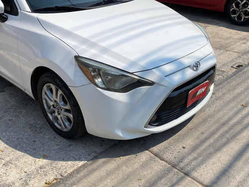 Toyota Yaris 1.5 R Le At