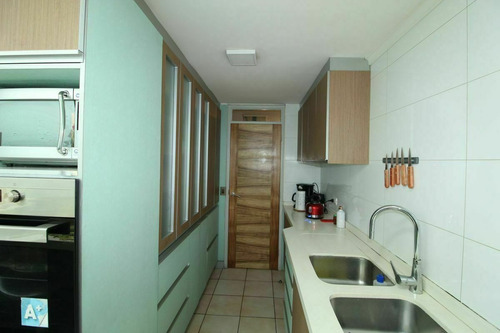 Imagen 4 de 24 de Impecable Casa En Sector Alcántara