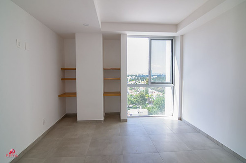 Departamento En Venta En Ciudad Granja, Zapopan.