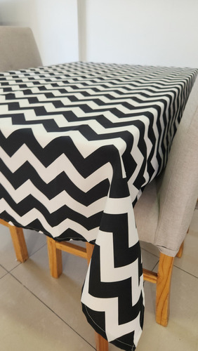 Mantel Rectangular 2 X 1,50m Antimancha Premium Estampados Color Negro Zigzag