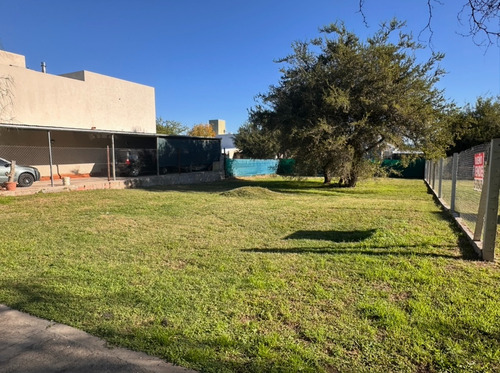 Dueño Vende Lote Central En San Alfonso Del Talar, Mendiolaza. Con Escritura, Obra De Gas Natural, Seguridad 24hs, Cerco Perimetral, Pilar De Luz.