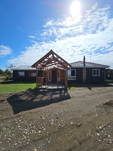 Amplia Casa En Venta En Parcela (82309)