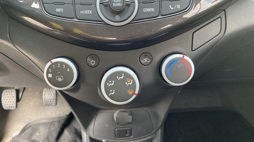 Imagen 13 de 21 de Chevrolet Spark