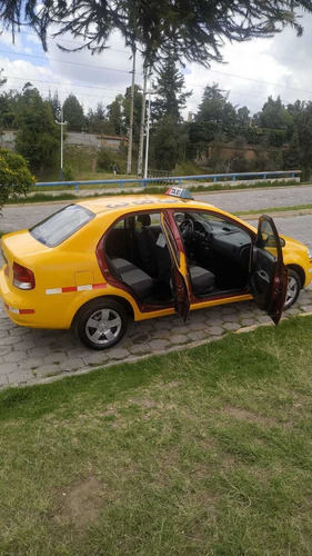Chevrolet Aveo Family Motor 1.5 2014 Amarillo