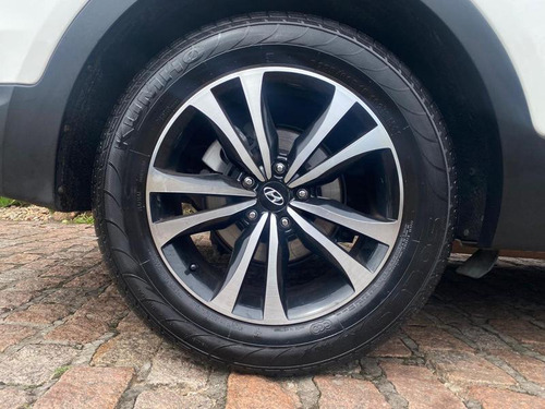 Hyundai Santa Fe V6