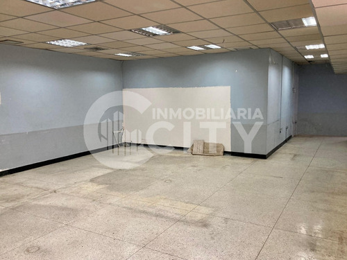 Cb Versátil Oficina En La Campiña Para Alquiler