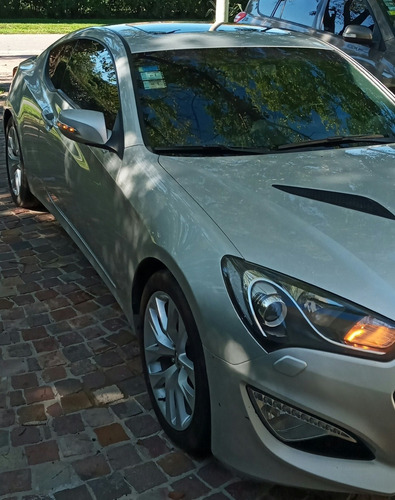 Hyundai Genesis 2013 3.8 Coupe 300cv 8at