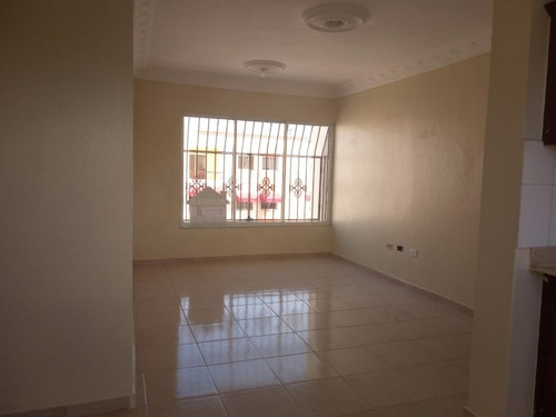 Apartamento En Alquiler En La Ave. Jacobo Majluta