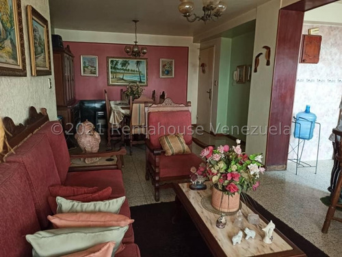 Imagen 8 de 20 de Comodo Apartamento En Venta Urb El Centro Mcy Estef 22-5115