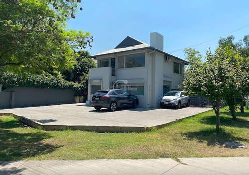 Local Comercial En Arriendo En Vitacura
