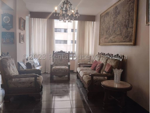 Apartamento En Venta En Los Palos Grandes Cda 24-5108 Yf