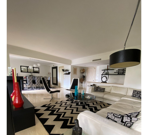 Espectacular Apartamento En Venta En La Castellana. Aa
