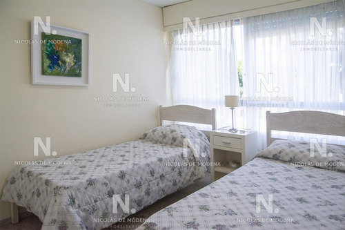 Apartamento En Punta Del Este, Peninsula- Ref: 3750
