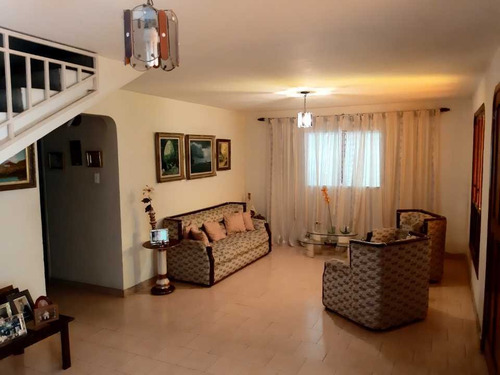 Imagen 3 de 10 de Venta De Casa En Urb. El Cafetal Naguanagua, Edo. Carabobo.