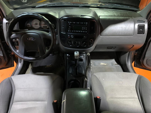 Imagen 5 de 10 de Ford Escape .