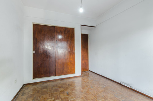 Imagen 3 de 22 de Departamento 3 Amb Venta Caballito - Balcón Frente