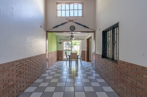 Imagen 17 de 25 de Casa Venta Baigorria 3 Dormitorios Patio Cochera