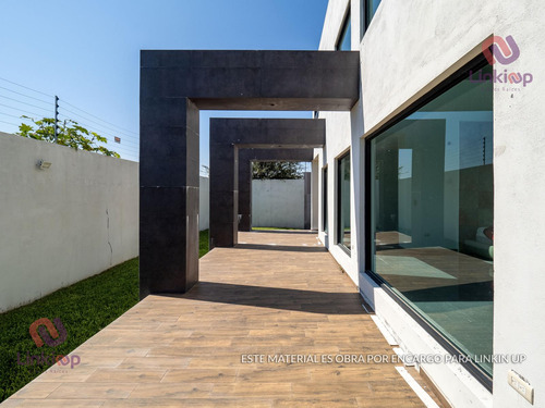Quinta - Casa Con Alberca Y Papala En Venta Portal De Zuazua En Zona Portal Del Norte
