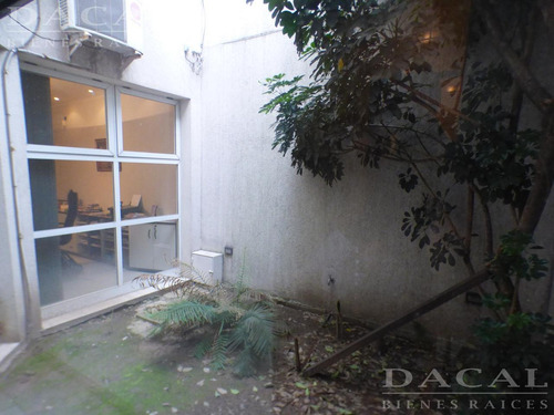 Depósito En Venta En La Plata Calle 119 E/ 526 Y 527 Dacal Bienes Raices