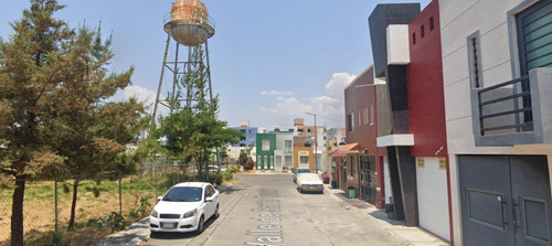 Casa En Venta; Remate Bancario !!; C. Valle De Santo Tomás, Lomas De Los Viñedos, Morelia Mich; Jmjc11