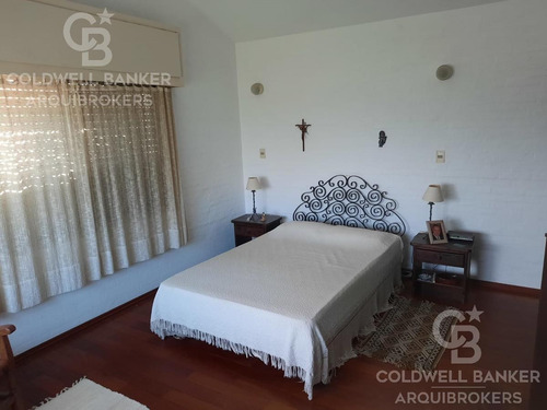 Casa 3 Dormitorios En Alquiler En Punta Ballena
