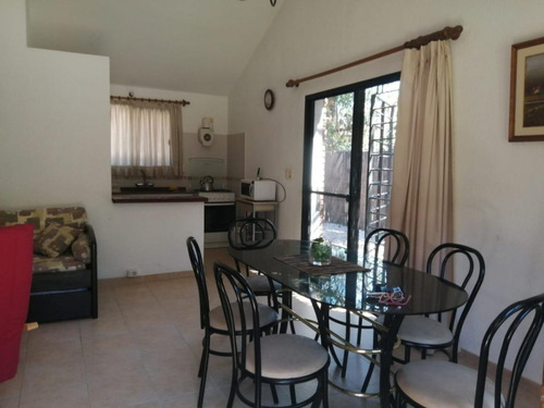 Casa En Alquiler En Barrio Los Ángeles A Dos Cuadras Del Mar