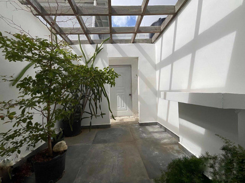 Vendo Apartamento Tipo Ph En Los Restauradores Con Terraza