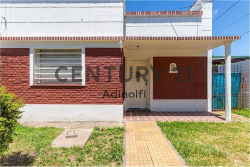 Imagen 4 de 21 de 138 E/ 517 Y 518 - Venta De Casa En Ph Al Frente De 2 Dormitorios