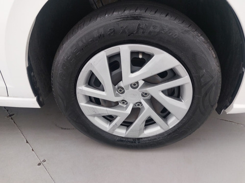 Volkswagen Polo 1.0 MPI MANUAL