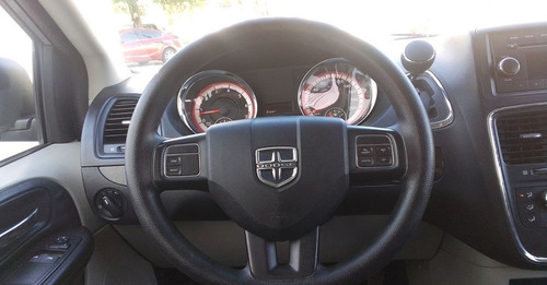 Imagen 10 de 15 de Dodge Grand Caravan 2017 3.6 Se At