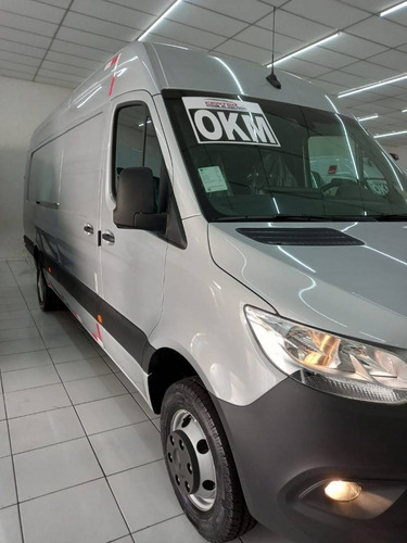 Imagem 3 de 15 de Sprinter Diesel Furgão 516 Extra Longa