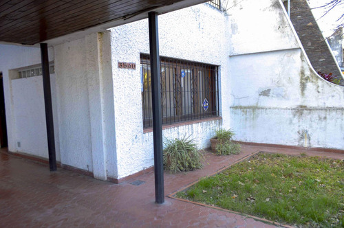 Patio - Parrillero - Dos Plantas - Permutas