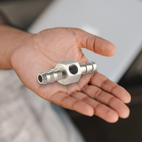 Manómetro De Combustible Universal De 1/8 Npt (140 Psi) Con