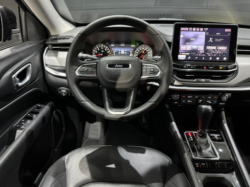 Jeep Compass LONG. T270 1.3 TB 4x2 Flex Aut.