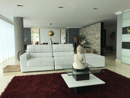 Imagen 2 de 15 de Casa En Venta En Cumbres De Curumo 21-6969 Alejandra Pérez 0414-9149701