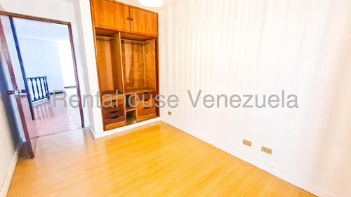Casa En Venta En El Cafetal Calle Cerrada Casas En Caracas Angela Tochon