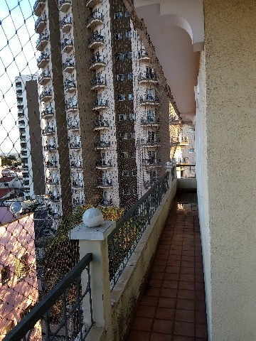 Imagem 10 de 25 de Apartamento No Centro, Com 78 M² -com 3 Dormt (sendo 1 Suíte Com Armário), Bh Social, Cozinha Com Armários, Lavanderia, Sala 2 Ambientes, Sacada Lateral, 2 Vagas Cobertas, Quartinh - Ap00356 - 322825