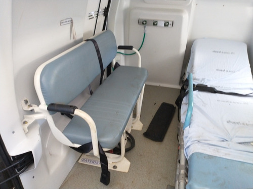Peugeot Partner Ambulância