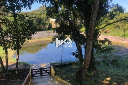 Chácara Mobilada Com Lago Em Itanhaém - Ch045