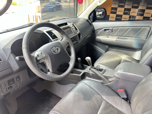 Toyota Hilux CD SRV D4-D 4x4 3.0 TDI Diesel Aut