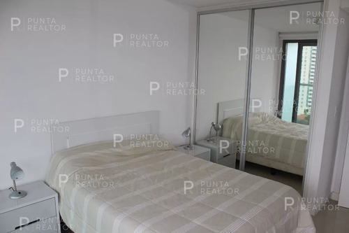 Apto 1 Dorm, + Plus Y Balcón