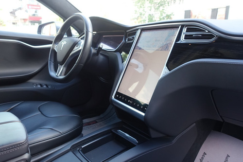 Imagen 8 de 13 de Tesla Model S 75 2017