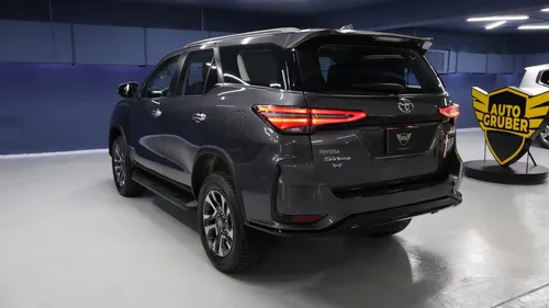 Toyota Fortuner Sw4 2025