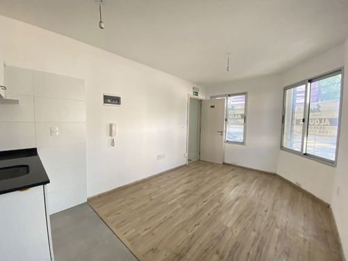 Apartamento Mono Ambiente Con Azotea En Alquiler. Villa Muñoz