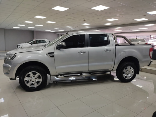 Ford Nueva Ranger Dc 4x2 Xlt At 3.2l D 2016